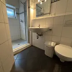 Zur Goldenen Krone Guest house *